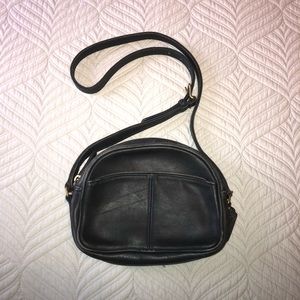 Vintage COACH crossbody purse